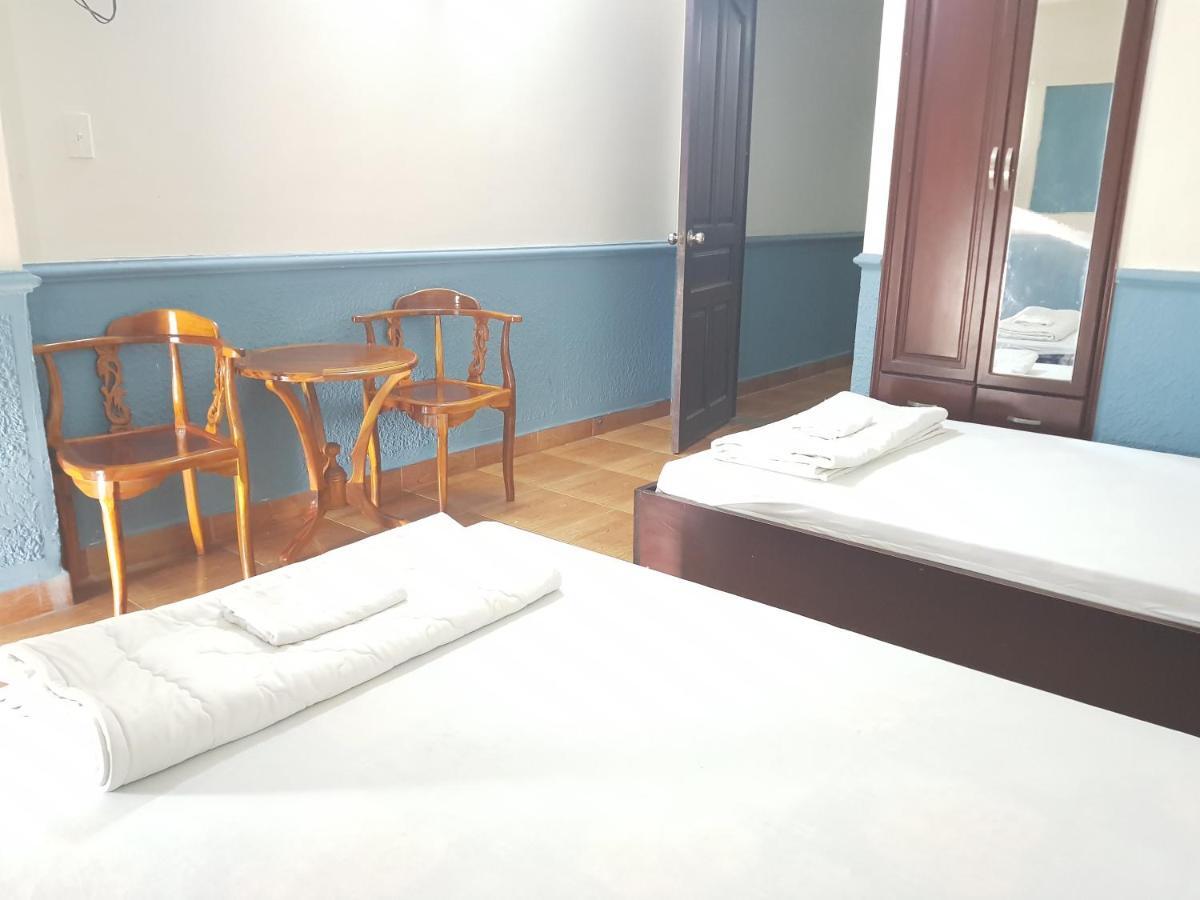 Van Thanh Dat Hotel Ho Chi Minh-stad Buitenkant foto
