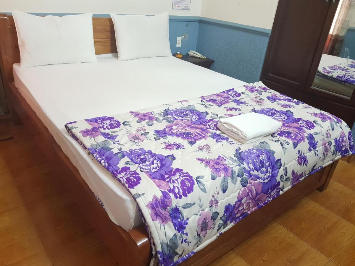 Van Thanh Dat Hotel Ho Chi Minh-stad Buitenkant foto