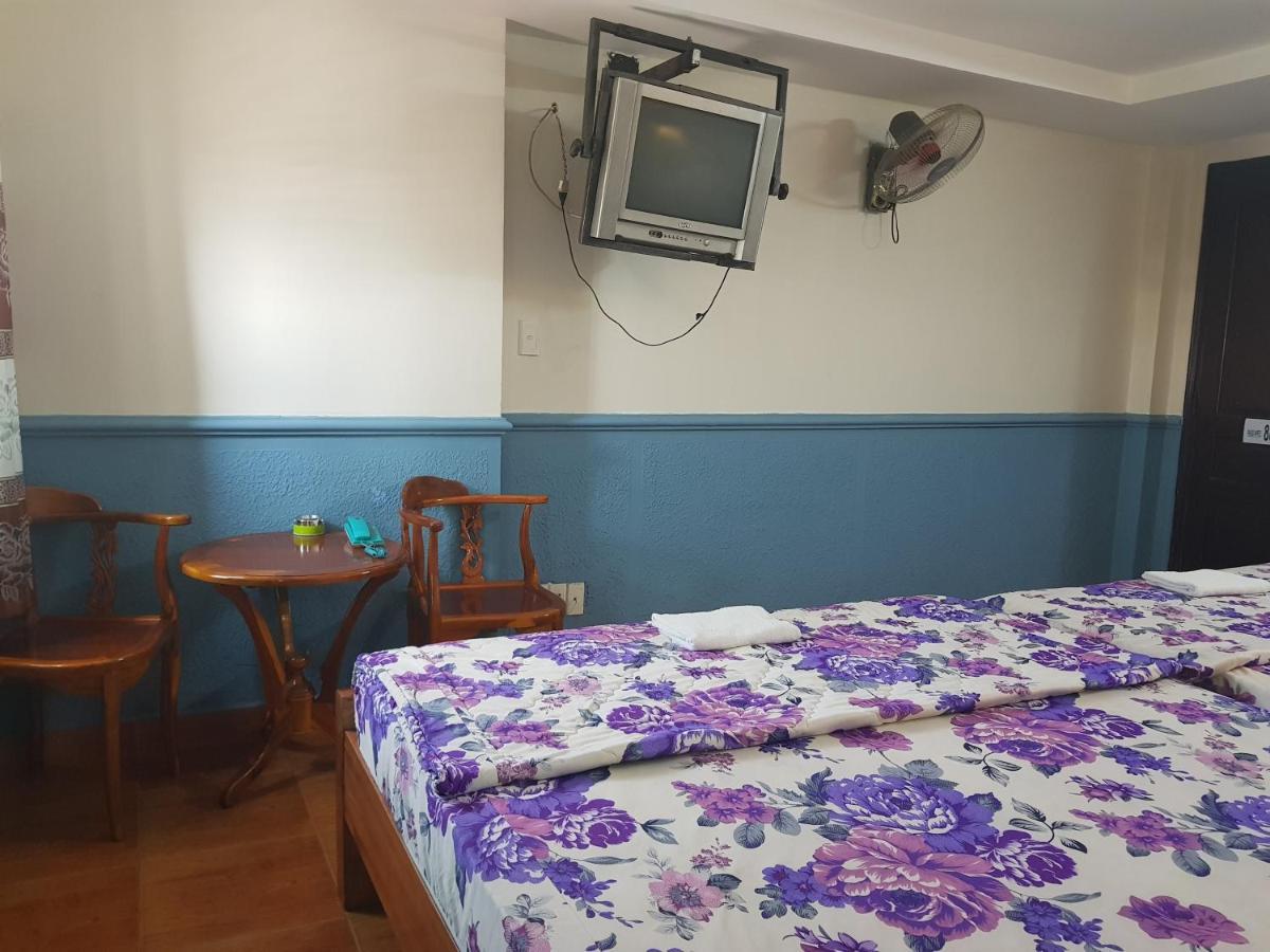 Van Thanh Dat Hotel Ho Chi Minh-stad Buitenkant foto